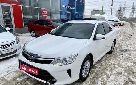 Toyota Camry, 2017 год, 1 889 000 рублей, 3 фотография