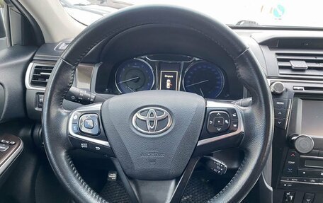 Toyota Camry, 2017 год, 1 889 000 рублей, 13 фотография