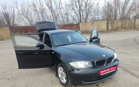 BMW 1 серия, 2009 год, 970 000 рублей, 7 фотография