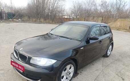 BMW 1 серия, 2009 год, 970 000 рублей, 2 фотография