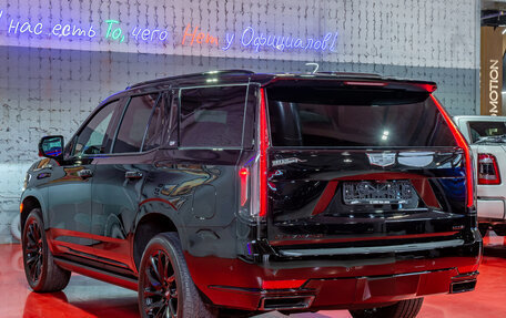 Cadillac Escalade V, 2023 год, 18 687 300 рублей, 8 фотография