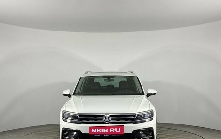 Volkswagen Tiguan II, 2018 год, 3 270 000 рублей, 2 фотография