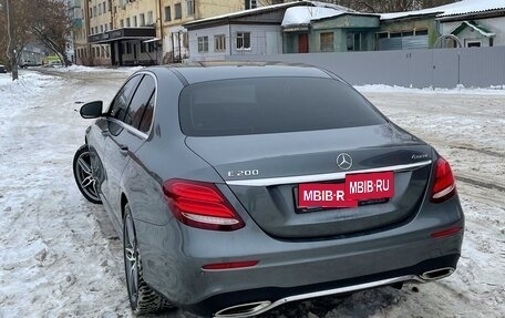 Mercedes-Benz E-Класс, 2019 год, 4 350 000 рублей, 7 фотография