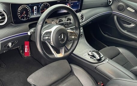 Mercedes-Benz E-Класс, 2019 год, 4 350 000 рублей, 9 фотография
