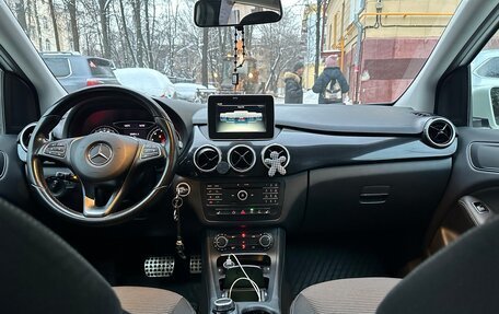 Mercedes-Benz B-Класс, 2015 год, 1 460 000 рублей, 9 фотография