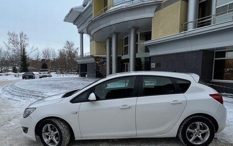 Opel Astra J, 2014 год, 800 000 рублей, 2 фотография