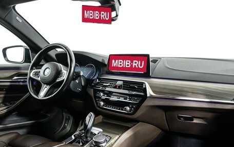 BMW 5 серия, 2018 год, 4 950 000 рублей, 9 фотография