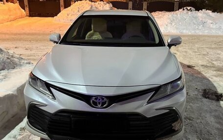 Toyota Camry, 2022 год, 4 100 000 рублей, 2 фотография