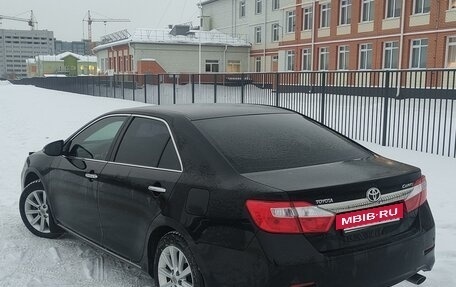 Toyota Camry, 2014 год, 2 100 000 рублей, 2 фотография