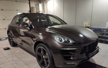 Porsche Macan I рестайлинг, 2015 год, 3 990 000 рублей, 4 фотография