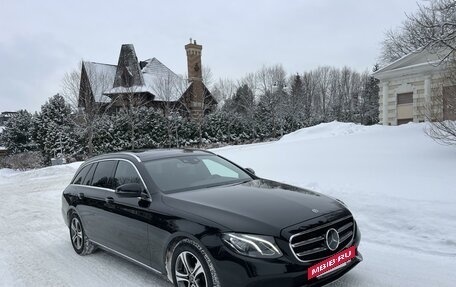 Mercedes-Benz E-Класс, 2019 год, 3 850 000 рублей, 16 фотография