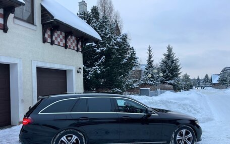 Mercedes-Benz E-Класс, 2019 год, 3 850 000 рублей, 34 фотография