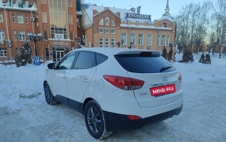 Hyundai ix35 I рестайлинг, 2013 год, 1 350 000 рублей, 2 фотография