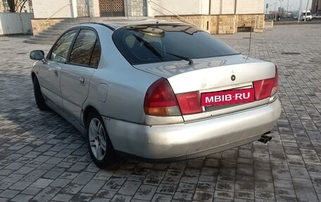 Mitsubishi Carisma I, 1998 год, 135 000 рублей, 2 фотография