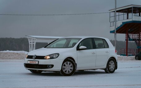 Volkswagen Golf VI, 2011 год, 1 050 000 рублей, 2 фотография