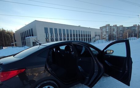 Hyundai Solaris II рестайлинг, 2015 год, 695 000 рублей, 5 фотография