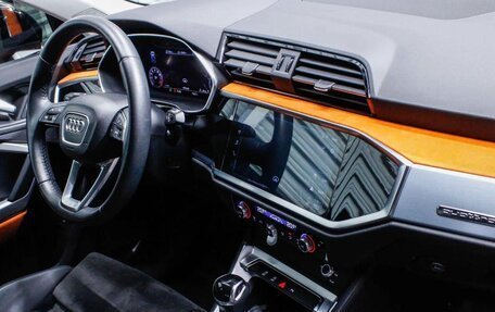 Audi Q3, 2019 год, 2 900 000 рублей, 14 фотография