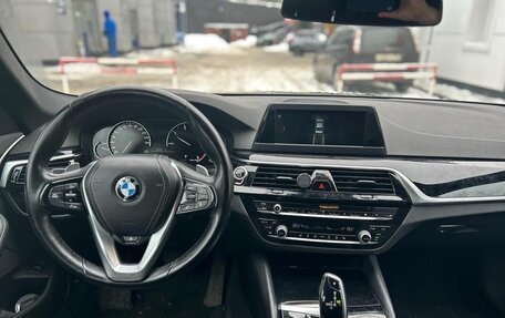 BMW 5 серия, 2018 год, 2 700 000 рублей, 5 фотография