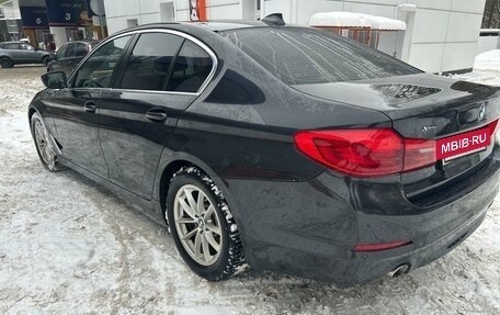 BMW 5 серия, 2018 год, 2 700 000 рублей, 14 фотография