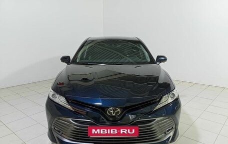 Toyota Camry, 2018 год, 3 100 000 рублей, 2 фотография