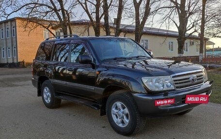 Toyota Land Cruiser 100 рестайлинг 2, 2006 год, 2 400 000 рублей, 11 фотография