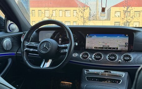 Mercedes-Benz E-Класс, 2021 год, 5 650 000 рублей, 10 фотография