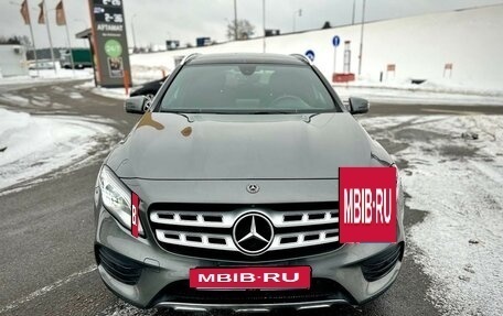 Mercedes-Benz GLA, 2019 год, 2 750 000 рублей, 3 фотография