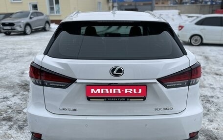Lexus RX IV рестайлинг, 2021 год, 6 450 000 рублей, 4 фотография