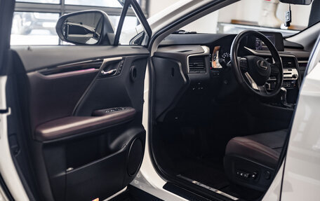 Lexus RX IV рестайлинг, 2020 год, 6 590 000 рублей, 14 фотография