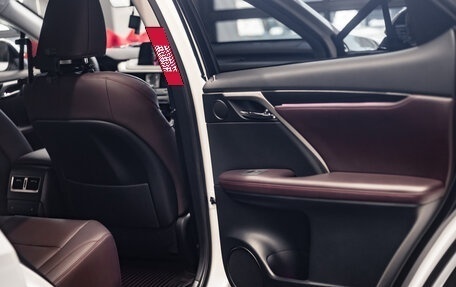 Lexus RX IV рестайлинг, 2020 год, 6 590 000 рублей, 29 фотография