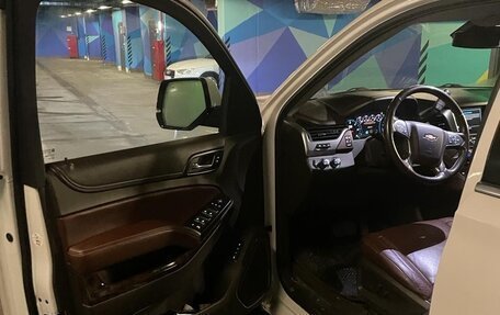 Chevrolet Tahoe IV, 2017 год, 4 500 000 рублей, 7 фотография