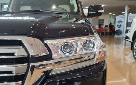 Toyota Land Cruiser 200, 2019 год, 8 500 000 рублей, 9 фотография
