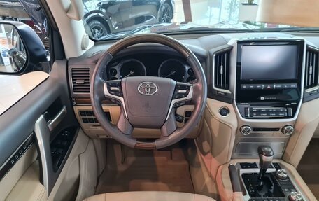 Toyota Land Cruiser 200, 2019 год, 8 500 000 рублей, 18 фотография