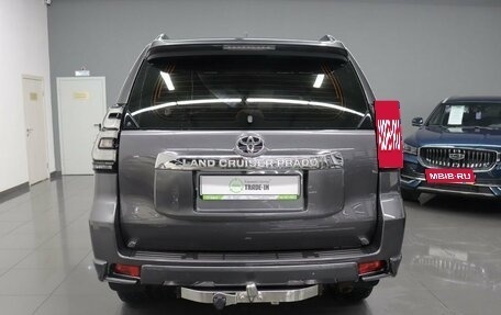 Toyota Land Cruiser Prado 150 рестайлинг 2, 2019 год, 5 595 000 рублей, 4 фотография