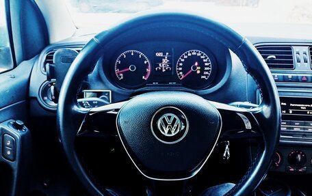 Volkswagen Polo VI (EU Market), 2016 год, 1 220 000 рублей, 3 фотография