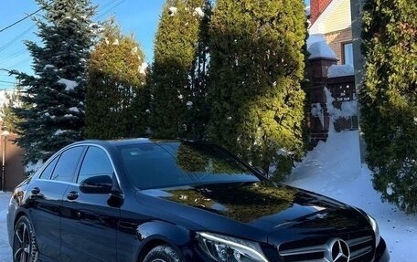 Mercedes-Benz C-Класс, 2017 год, 2 850 000 рублей, 3 фотография