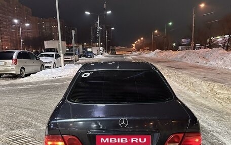 Mercedes-Benz E-Класс, 1997 год, 280 000 рублей, 6 фотография