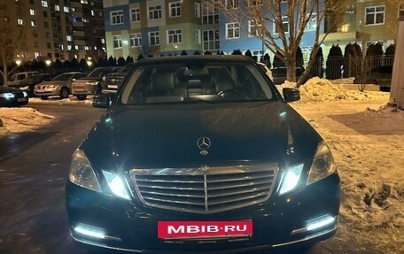 Mercedes-Benz E-Класс, 2012 год, 1 672 500 рублей, 3 фотография