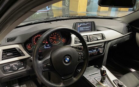 BMW 3 серия, 2016 год, 1 990 000 рублей, 6 фотография