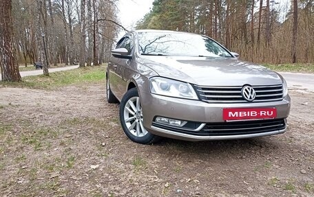 Volkswagen Passat B7, 2011 год, 1 050 000 рублей, 12 фотография