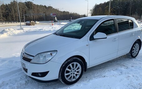 Opel Astra H, 2013 год, 810 000 рублей, 1 фотография