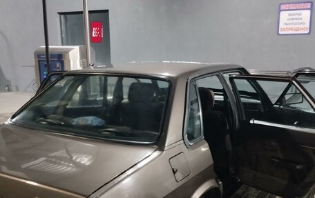 Audi 80, 1984 год, 135 000 рублей, 2 фотография