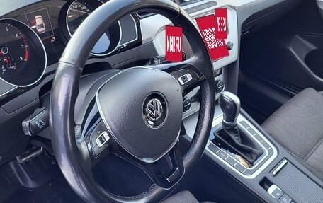 Volkswagen Passat B8 рестайлинг, 2015 год, 1 880 000 рублей, 11 фотография