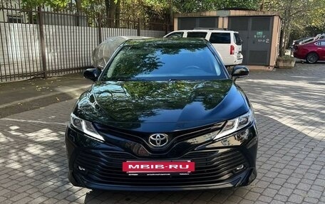 Toyota Camry, 2018 год, 2 399 999 рублей, 3 фотография