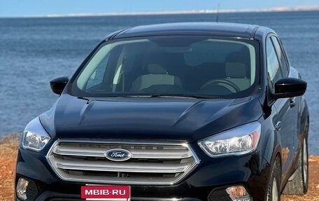Ford Escape III, 2018 год, 2 000 000 рублей, 2 фотография