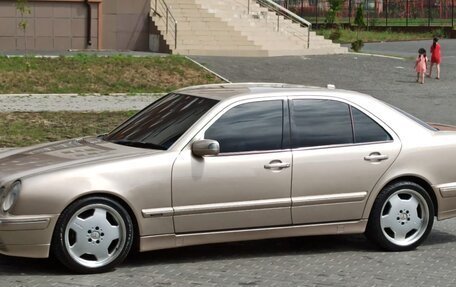 Mercedes-Benz E-Класс, 2001 год, 910 000 рублей, 7 фотография