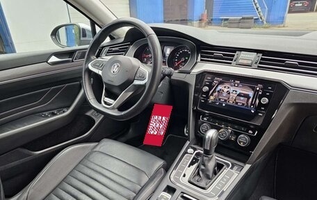 Volkswagen Passat B8 рестайлинг, 2019 год, 3 550 000 рублей, 4 фотография