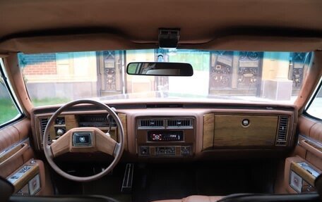 Cadillac DeVille VI, 1984 год, 20 000 000 рублей, 20 фотография