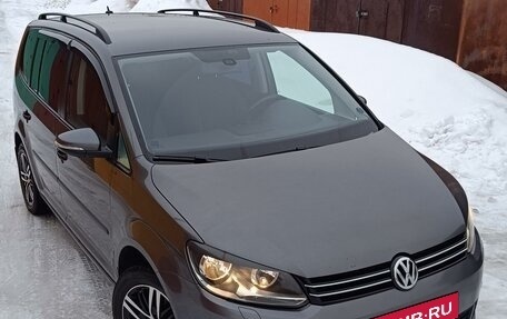 Volkswagen Touran III, 2012 год, 1 290 000 рублей, 11 фотография