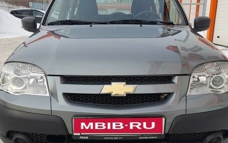 Chevrolet Niva I рестайлинг, 2019 год, 1 150 000 рублей, 2 фотография